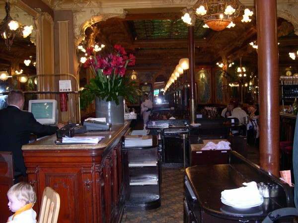 לבזבז אלף יורו במסעדות פריז (בהרחבה)